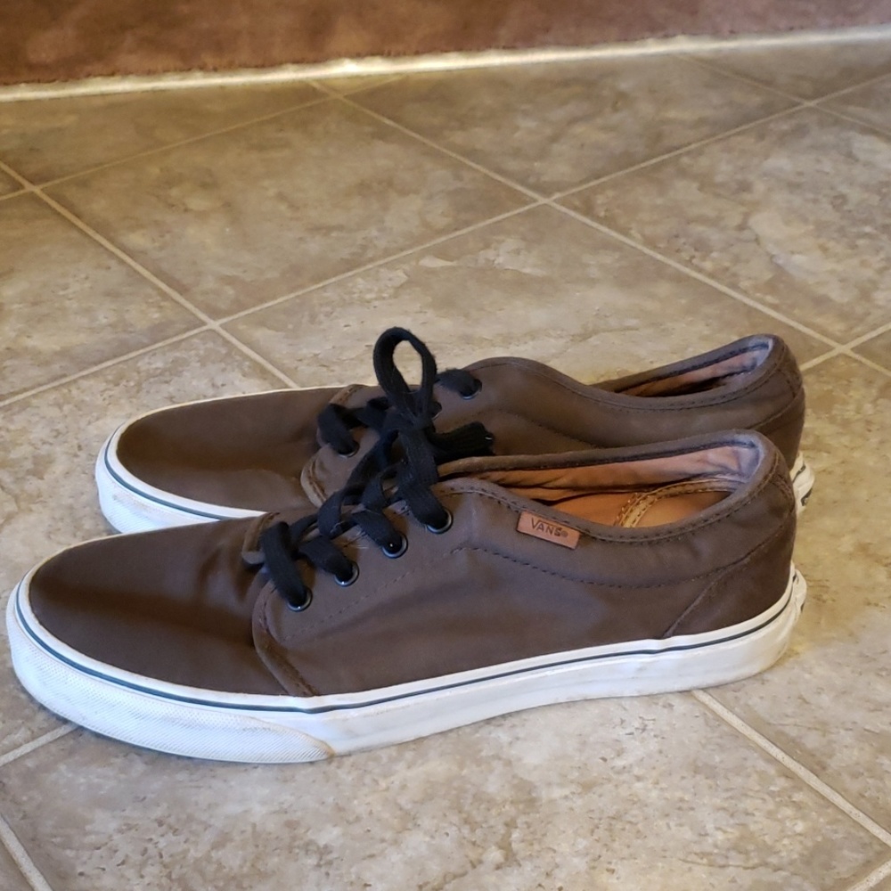 Mens size 10.5 Vans shoes